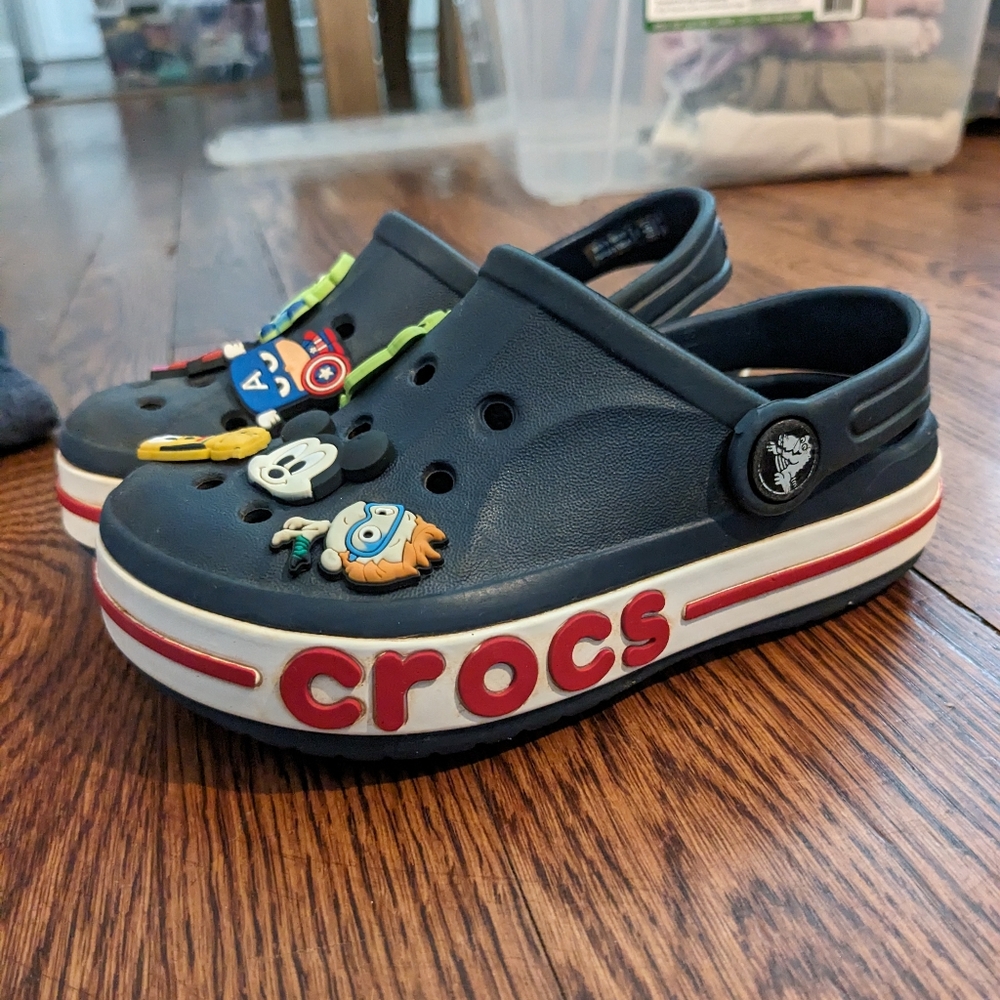 Crocs Size 10